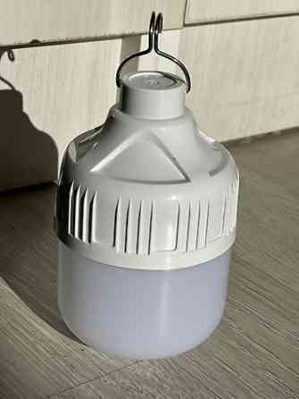 Переносной светодиодный фонарь-лампа с крюком и USB-C - Тип Бишкек