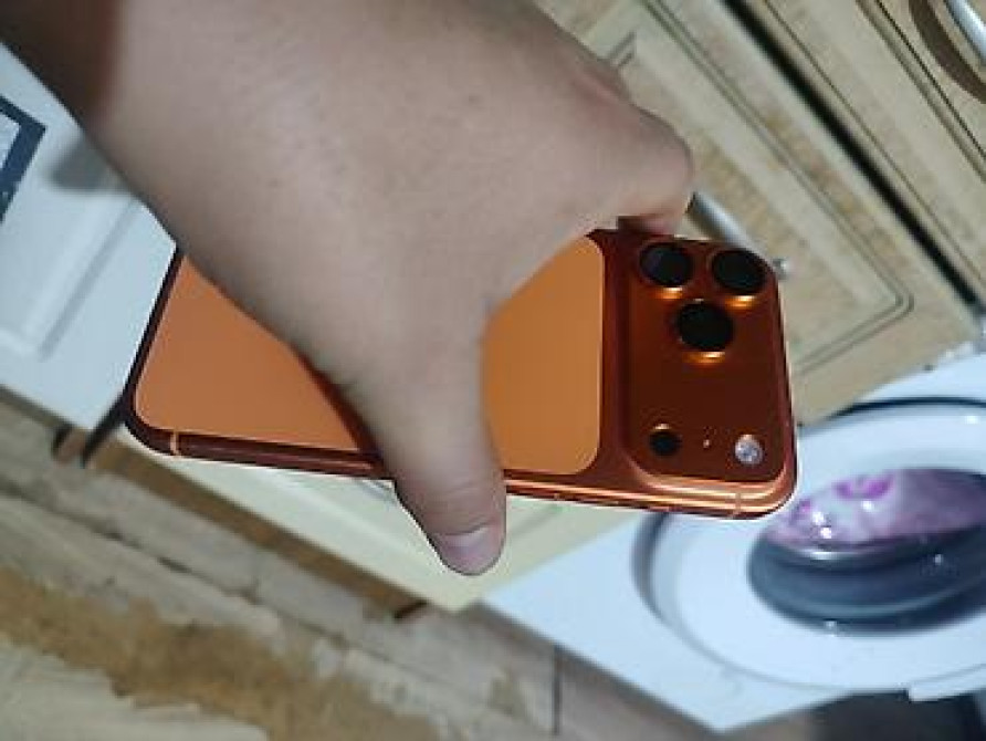 IPhone 17 Pro Max, Новый, 512 ГБ, Оранжевый, Зарядное устройство, В рассрочку, 100 % Бишкек - изображение 1