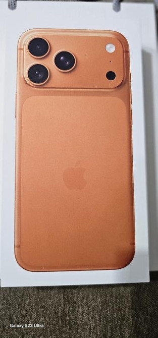 IPhone 17 Pro Max, Новый, 512 ГБ, Оранжевый, Коробка Бишкек - изображение 1