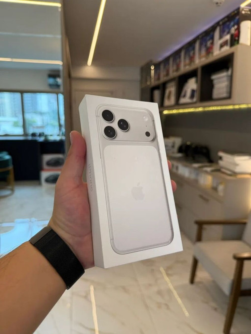 IPhone 17 Pro Max, Новый, 256 ГБ, Серебристый, Коробка Бишкек - изображение 1