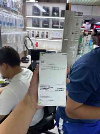 IPhone 17 Pro Max, Новый, 256 ГБ, Коробка, Защитное стекло, Кабель, 100 % Бишкек