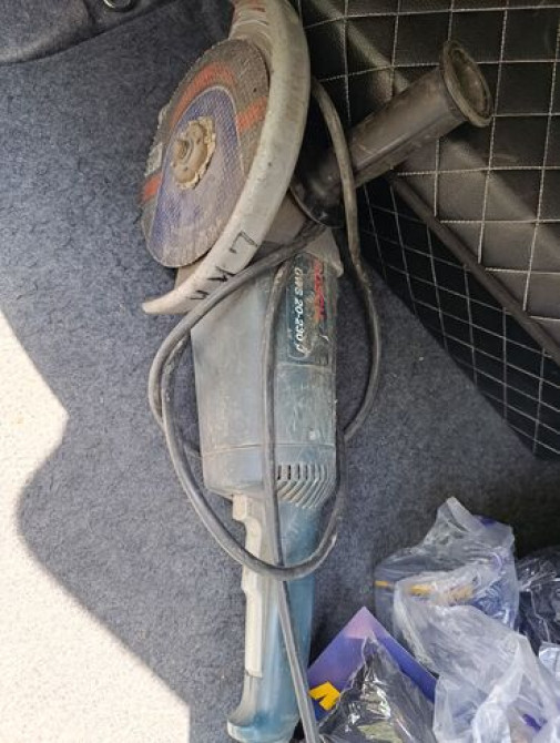 Продаю оригинальную болгарку немецкой фирмы BOSCH GWS 20-230 J Бишкек - изображение 4