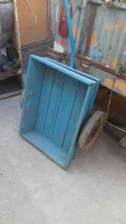 Тележка в хорошем состоянии СССР 2 больших колеса деревянное кузово Bishkek