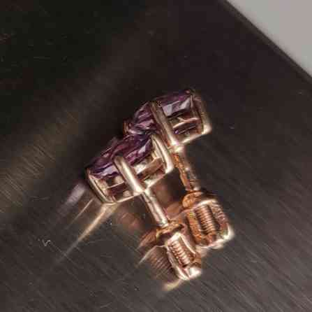 Серьги пусеты гвоздики новые 585 пробы вес 2г, 17тыс Бишкек