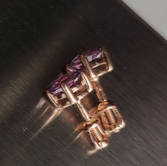 Серьги пусеты гвоздики новые 585 пробы вес 2г, 17тыс Бишкек - изображение 1