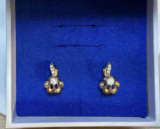 Золотые серьги, 2 пары в комплекте. ( за 2 пары) 1) Миниатюрные Бишкек