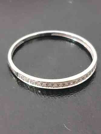 Тонкое кольцо белое золото 585 пр .Россия 18 разм. с дорожкой Бишкек