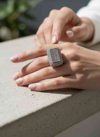 Кольцо Италия,серебро 925 пр,массивное,размер 17,5-18.Камни Бишкек