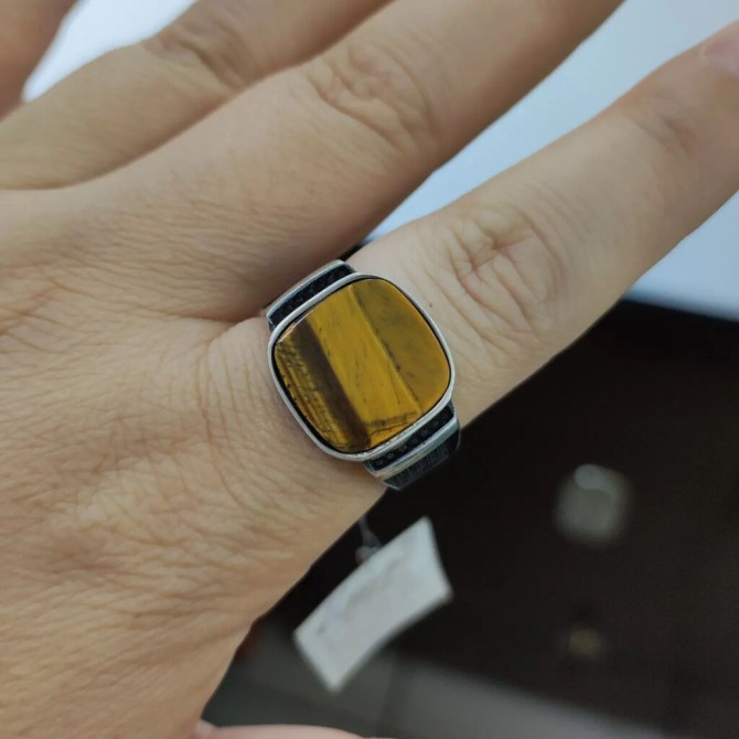 Мужское Печатка Серебро 925 пробы Цена 2600 сом Есть доставка по Бишкек - изображение 1