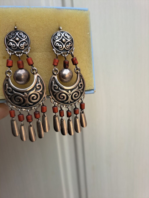 Серебро. 1-Комплект в этническом стиле. 2-комплект привезён из Индии Бишкек - изображение 1