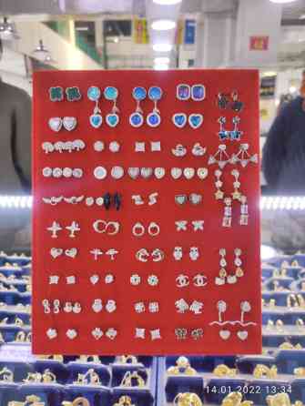 Серьги гвоздики Серебро пробы 925 Дизайн Италия Для подробности пишите Бишкек