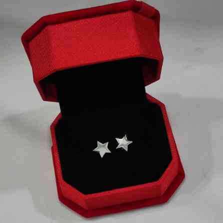 Серьги Гвоздики Серебро 925 пробы Цена 900 сом Для заказа пишите Бишкек