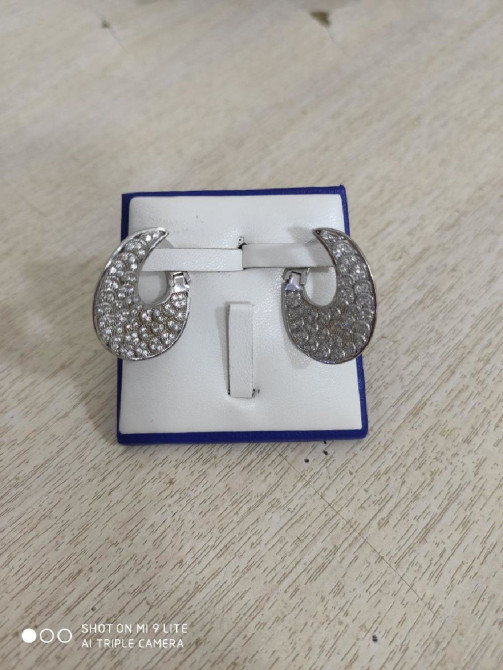 Очень красивый и модный Серьги из Серебро 925пробы Покрыто родием (не Бишкек - изображение 1