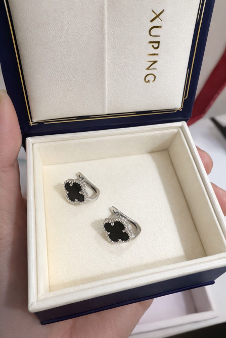 Серьги в подарочной коробке. - Элегантные серьги с подвесными Бишкек - изображение 1