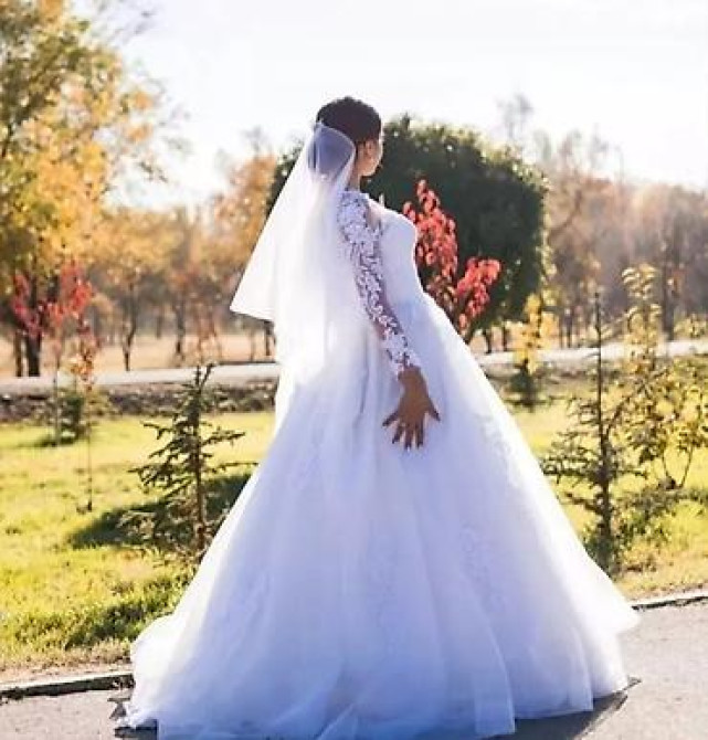 Свадебное платье, Пышная модель, 44, 46 (M), цвет - Айвори, Рукава: Длинные, С подъюбником Бишкек - изображение 28