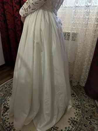 Свадебное платье, Пышная модель, цвет - Белый, Рукава: Кружевные, Со шлейфом Бишкек