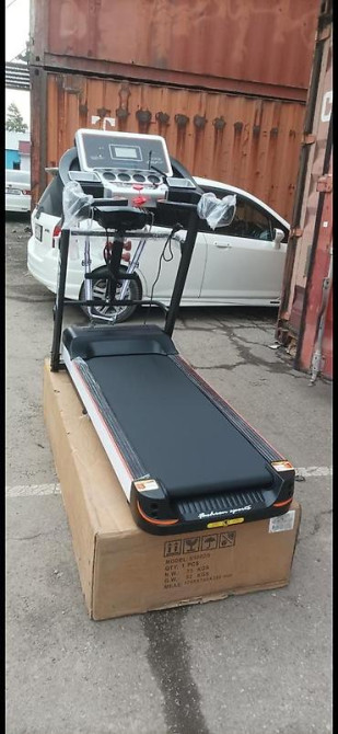 Продаю Оригинальные Беговые Дорожки Модель S900DS Вес пользователя до Бишкек - изображение 24