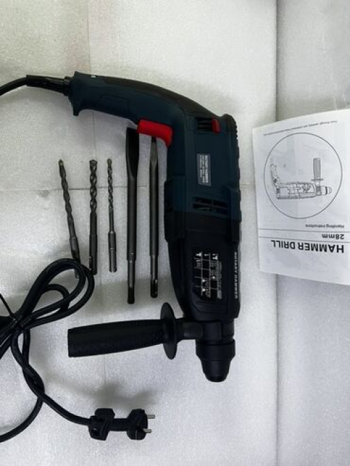 Перфоратор синего цвета с черными и красными акцентами Бишкек - сүрөт 2