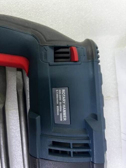 Перфоратор синего цвета с черными и красными акцентами Бишкек - сүрөт 3