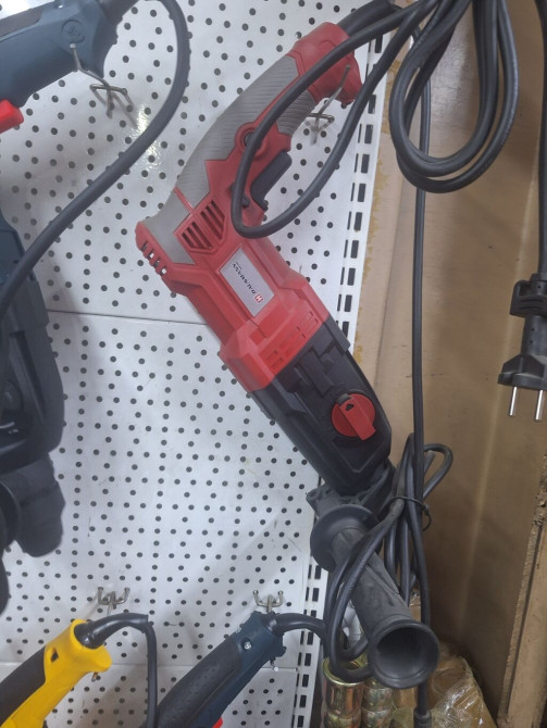 Перфоратор, Ураган Бишкек - сүрөт 1